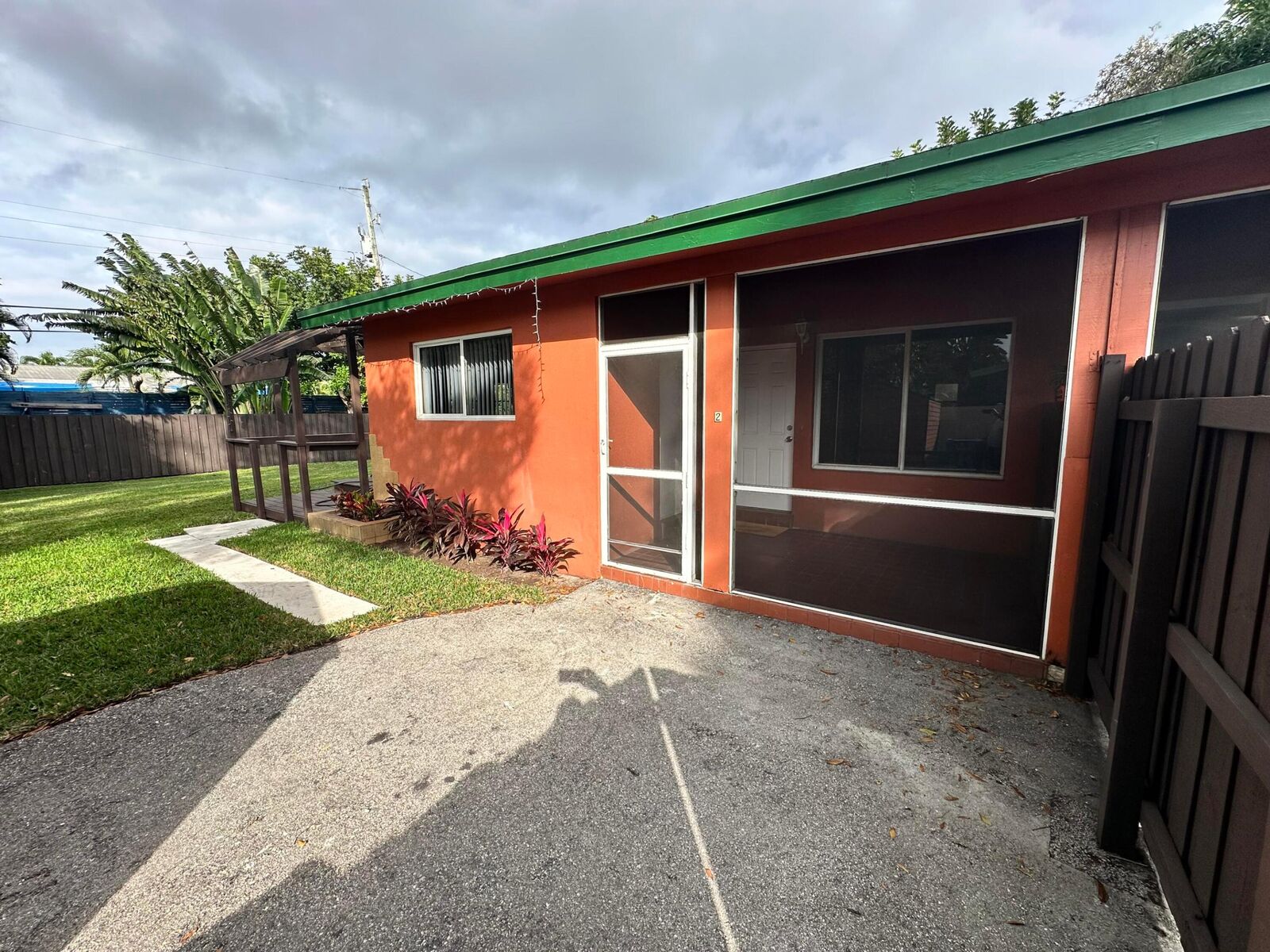 Property Photo: 61 NW 35th Street 2 FL 33309