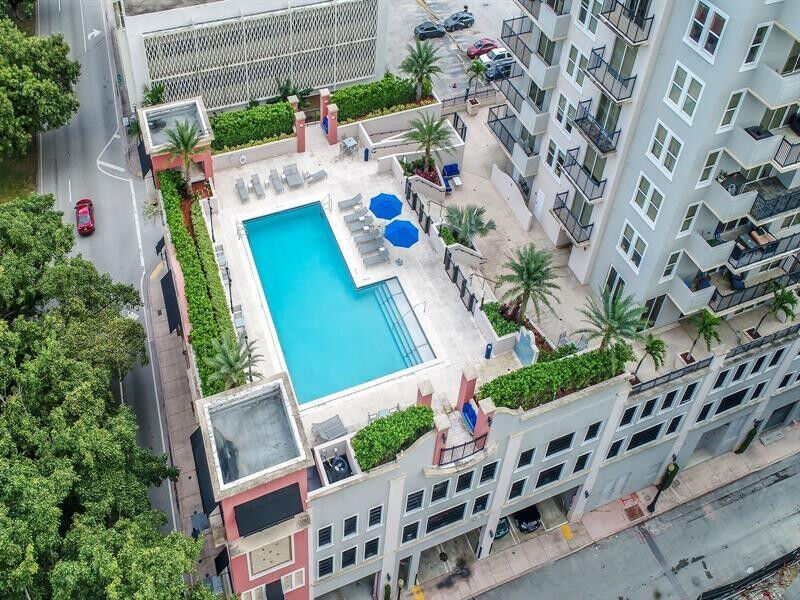 Property Photo:  4100 Salzedo Street 512  FL 33146 