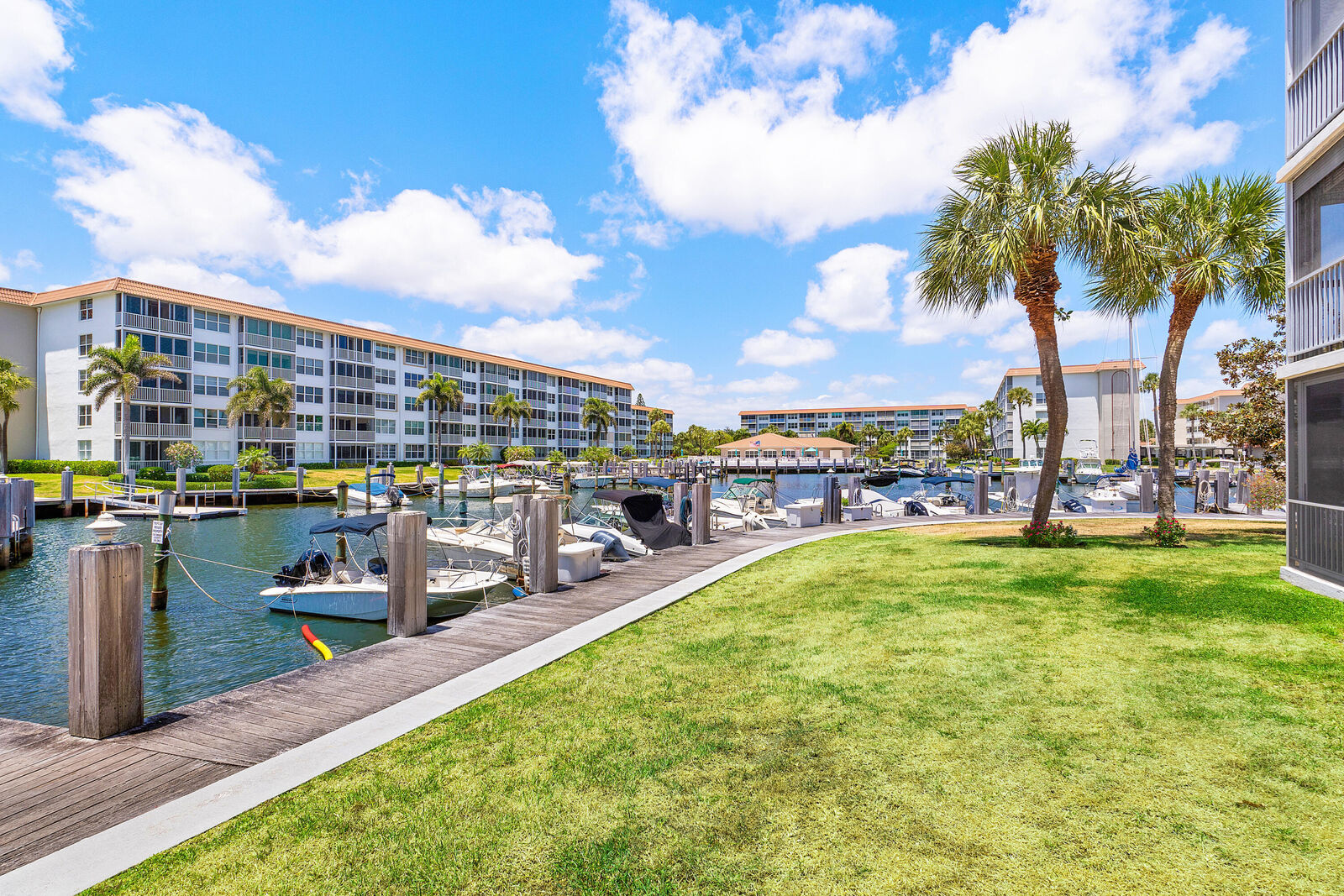Property Photo:  911 Gardenia Drive 154  FL 33483 