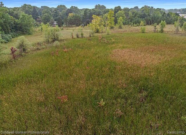 Property Photo:  1001 S Vassar Road  MI 48423 
