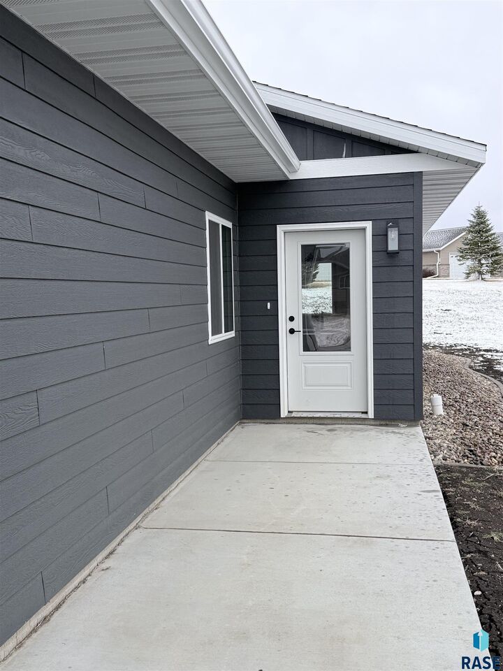 Property Photo: 1002 S 6th Ave IA 51246