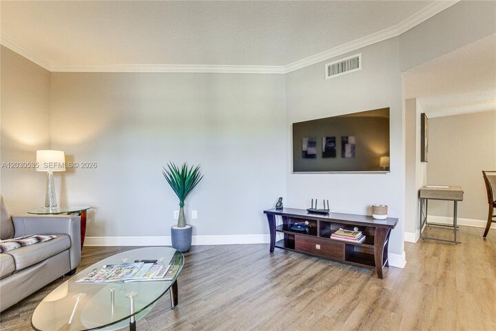 Property Photo:  341 N Birch Rd 315  FL 33304 