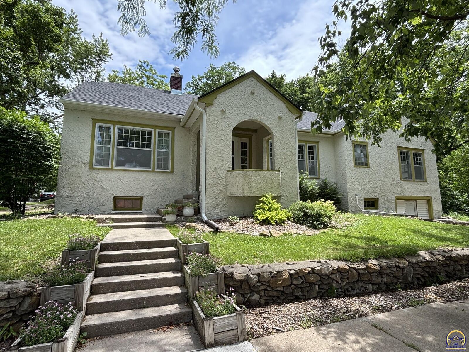 Property Photo:  1628 West St  KS 66801 