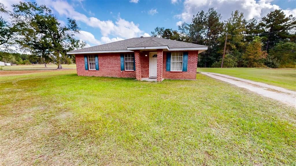 Property Photo:  1118 Pinder Lane  LA 70633 