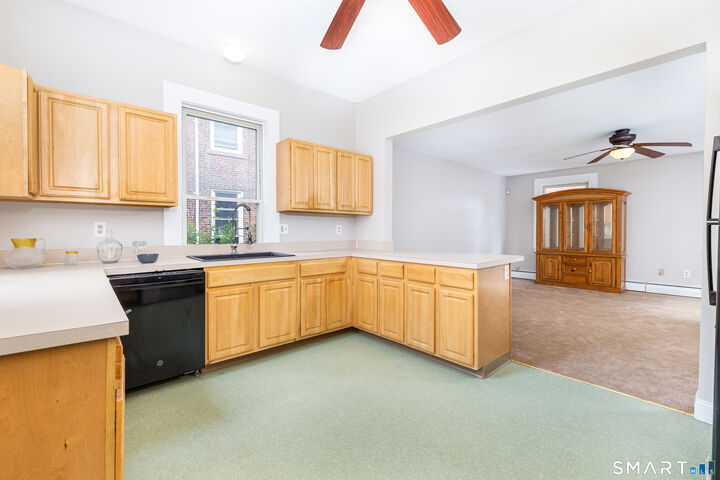 Property Photo:  38-40 Madison Street  CT 06106 