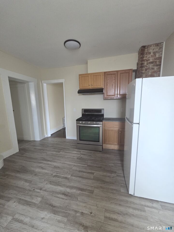 Property Photo:  37 Rose Park Avenue  CT 06902 