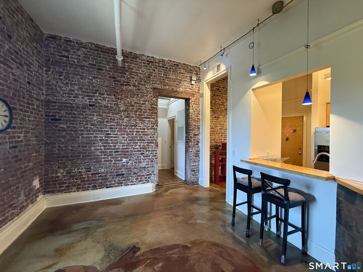 Property Photo:  43 Chestnut Street 307  CT 06511 