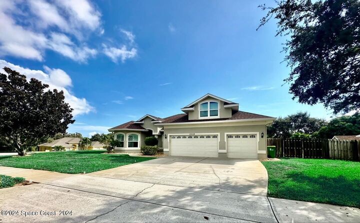 Property Photo:  2558 Long Sandy Circle  FL 32952 