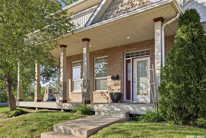 Property Photo: 602 Saskatchewan Crescent E SK S7N 0K9