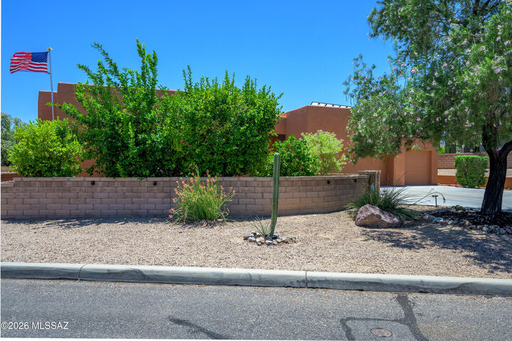 Property Photo:  5636 S Creosote Ridge Way  AZ 85747 
