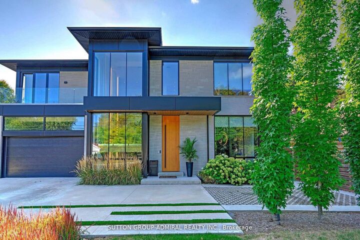 126 Wood Lane — photo 1