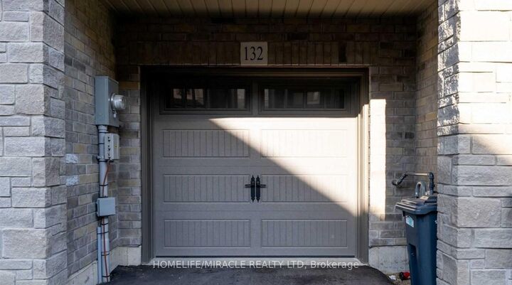 Property Photo: 77 Diana Avenue 132 ON N3T 0G7