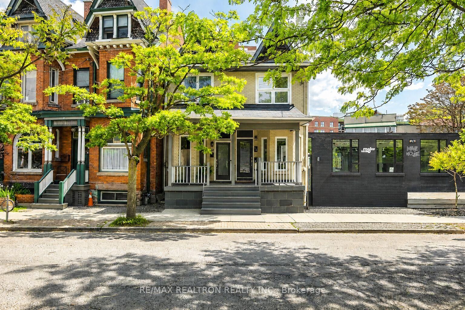 Property Photo: 93 Walnut Avenue ON M5V 2S1