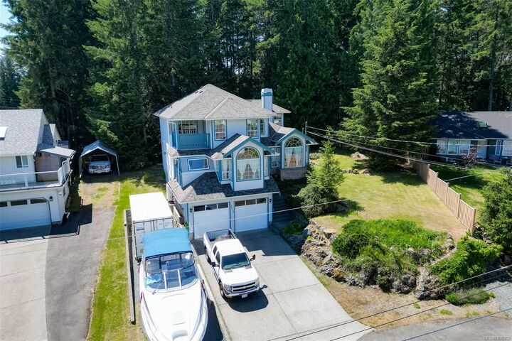 Property Photo:  2312 San Juan Pl  BC V8H 2E6 