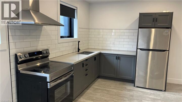 Property Photo:  284 James Street North 3  ON L8R 2L3 