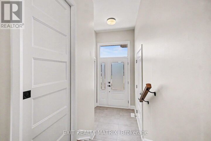 Property Photo: 537 Regina Street ON K0A 1W0