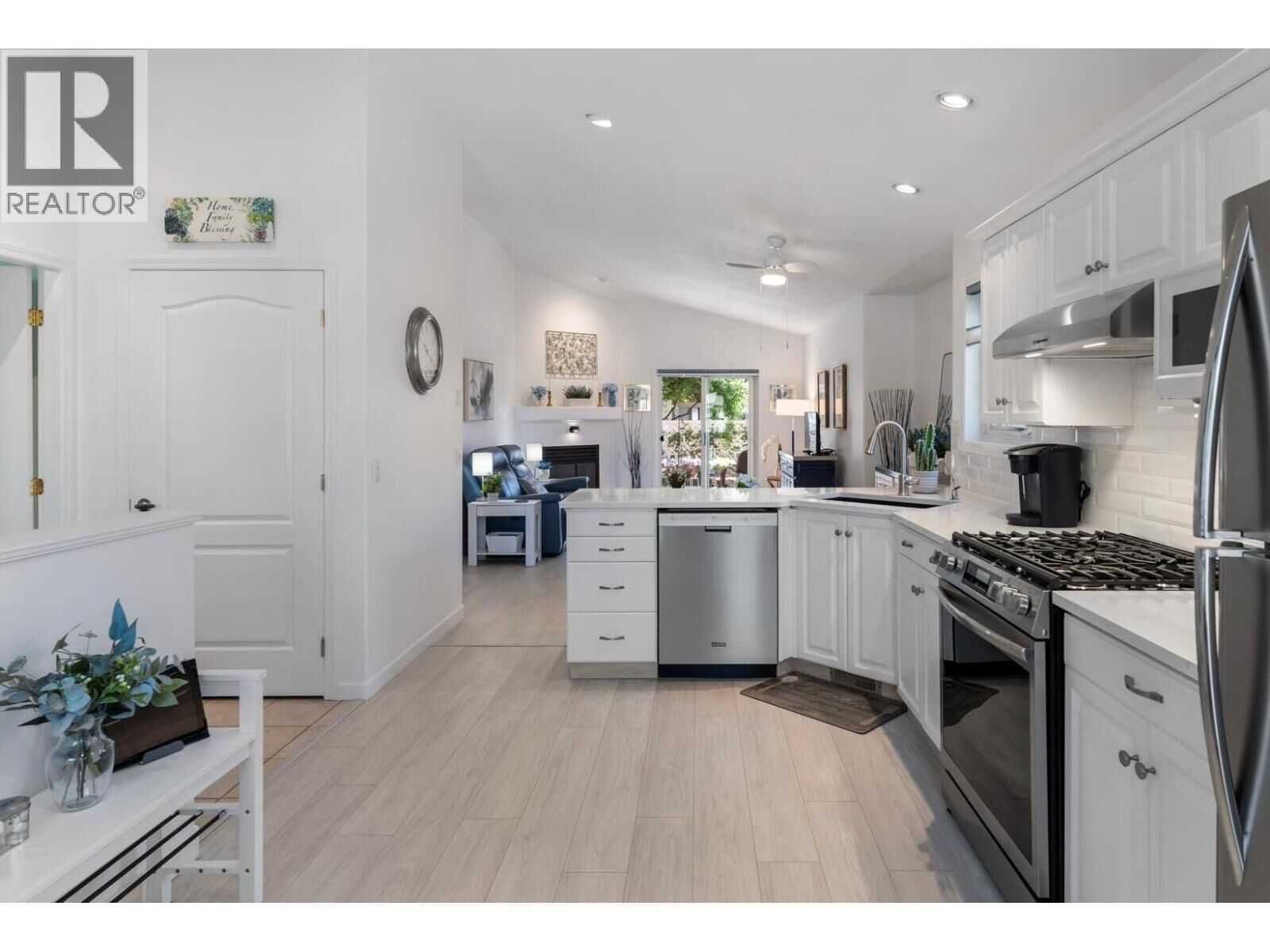 Property Photo: 2250 Louie Drive 85 BC V4T 2M6
