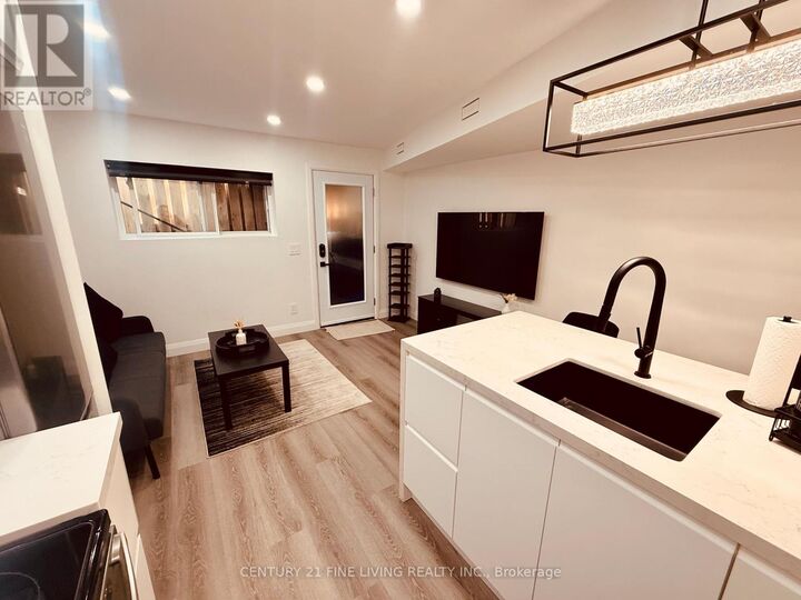 Property Photo:  402 McRoberts Avenue  ON M6E 4R2 