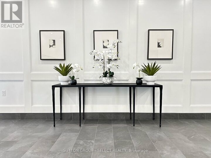 Property Photo:  260 Villagewalk Boulevard 314  ON N6G 0P6 