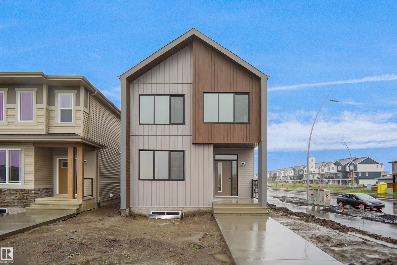 Property Photo:  17506 5A Street NE  AB T5Y 4G1 