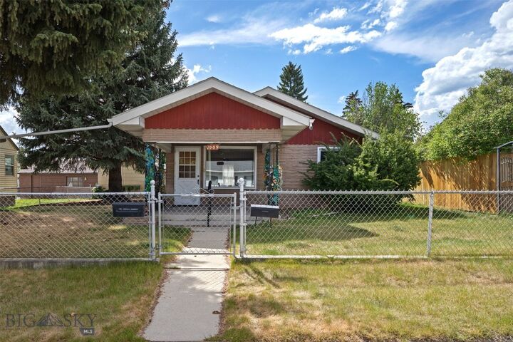 Property Photo: 1909 Howard Street MT 59701