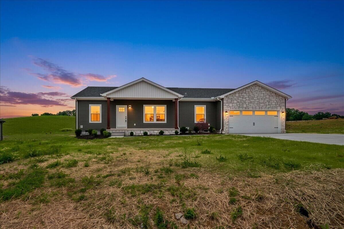 Property Photo: 505 Sam Black Road KY 40741