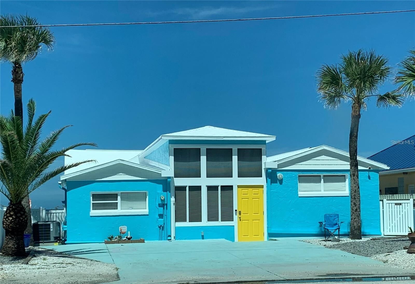 Property Photo: 813 N Atlantic Avenue FL 32169