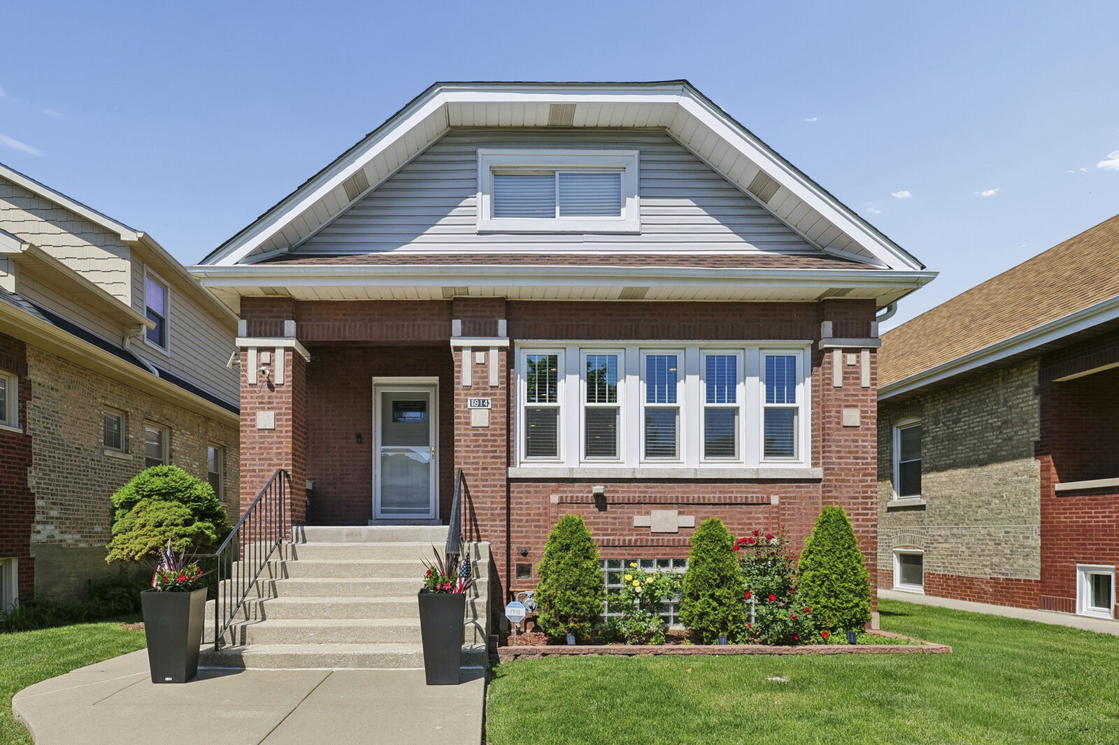 Property Photo: 1914 East Avenue IL 60402