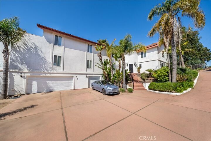 Property Photo:  425 Calle Cielo  CA 93444 