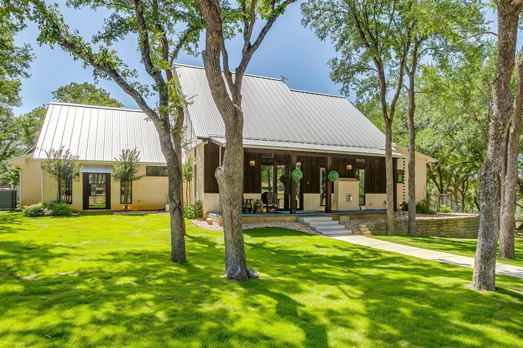 Property Photo:  1410 Ellis Road  TX 76088 