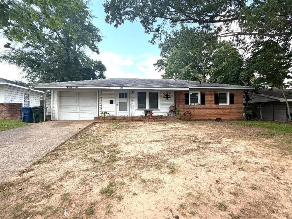 Property Photo:  3044 Karla Circle  LA 71118 