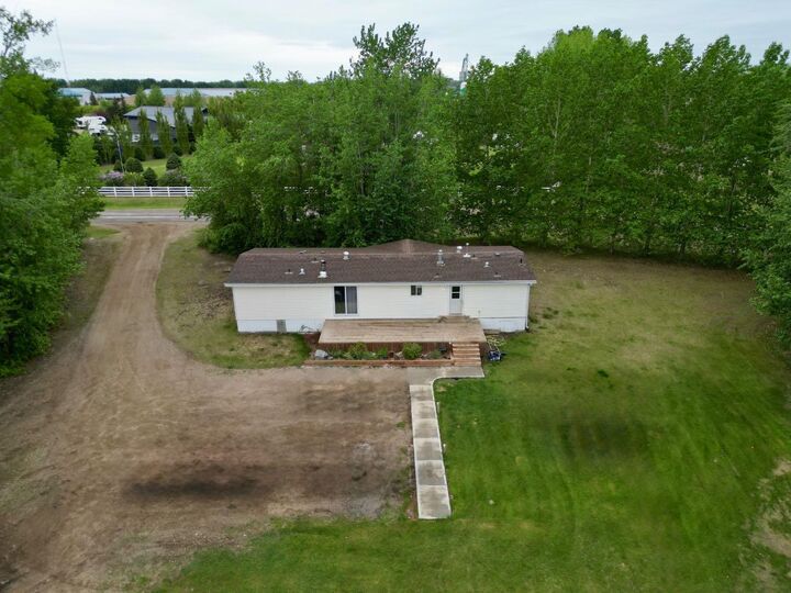 Property Photo: 9701 95 Street AB T0H 2H0