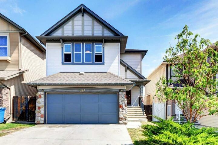 Property Photo: 265 Brightonwoods Gardens SE AB T2Z 0T4