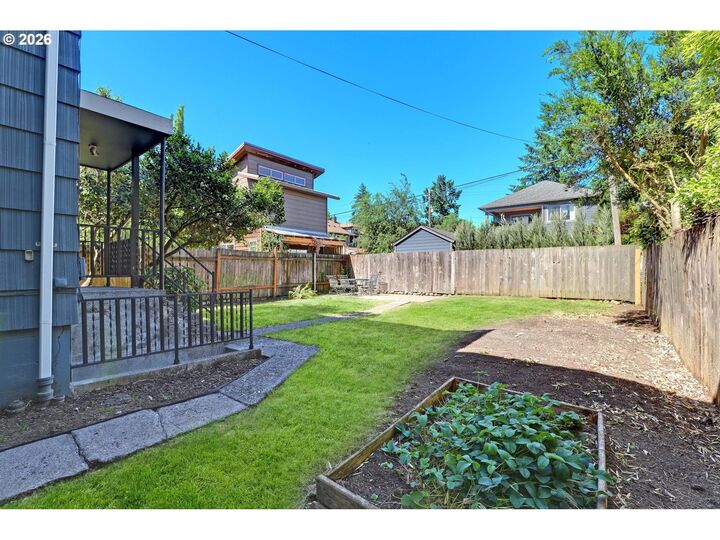 Property Photo:  5331 5333 NE 28th Ave  OR 97211 