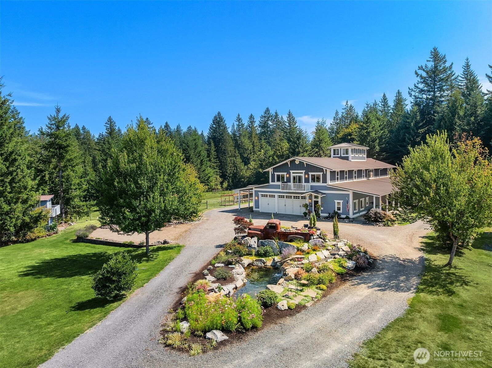 Property Photo: 6937 Lake Alice Road SE WA 98024