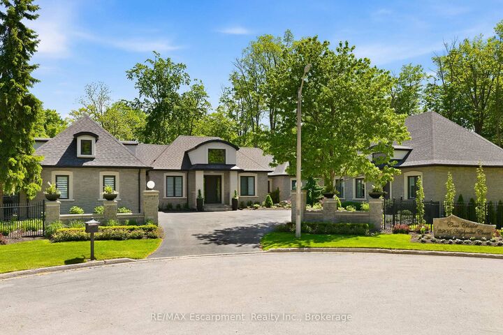 Property Photo: 3205 Highpoint Court ON L7P 0P9
