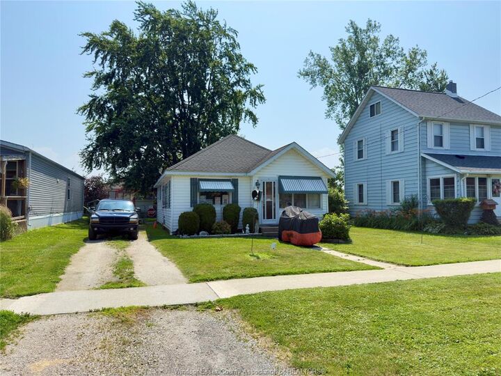Property Photo:  83 Victoria Avenue  ON N9Y 1T2 