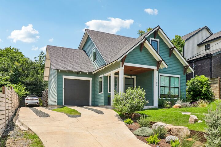 Property Photo: 1706 Perez Street 1 TX 78721