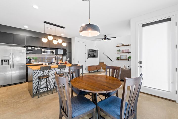 Property Photo:  1706 Perez Street 2  TX 78721 