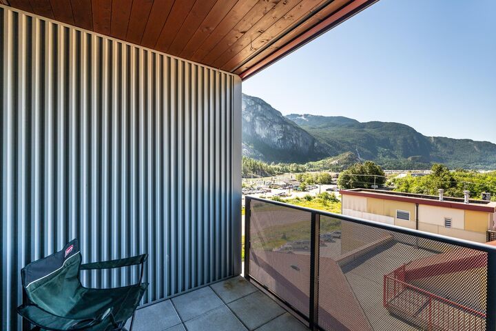 Property Photo: 37881 Cleveland Avenue 602 BC V8B 0Z7
