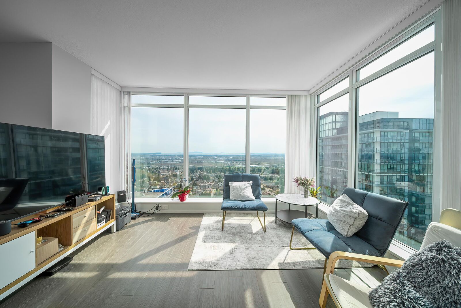 Property Photo: 6700 Dunblane Avenue 3601 BC V5H 0J3