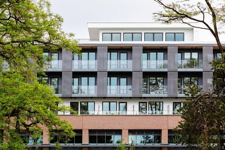 Property Photo: 133 W 49th Avenue 419 BC V5Z 2S3