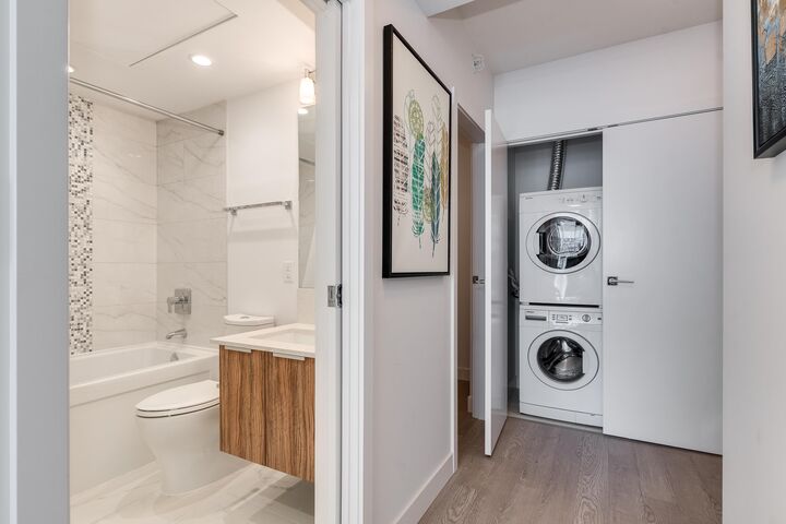 Property Photo:  1283 Howe Street 2105  BC V6Z 1C1 