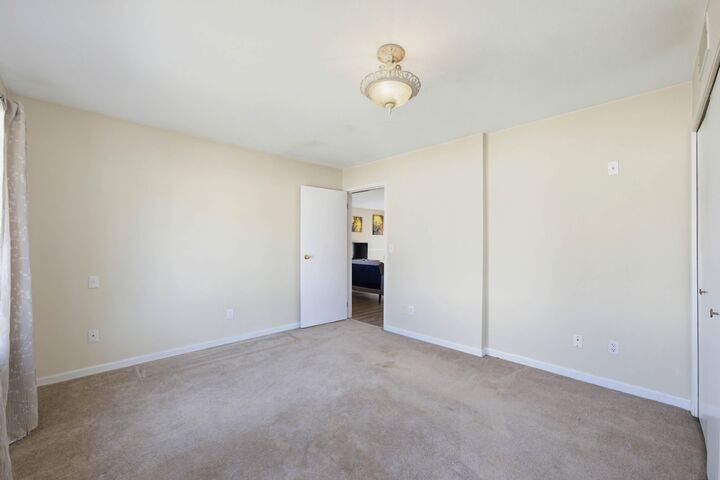 Property Photo: 13725 72A Avenue 209 BC V3W 0S4