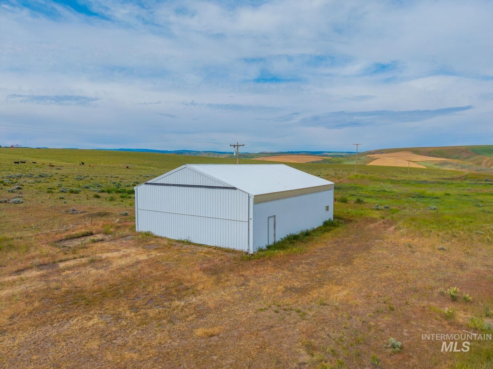 Property Photo:  27474 Peola Road  WA 99403 