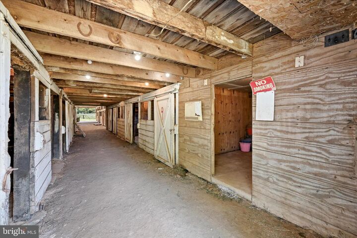 Property Photo: 1381 Leetown Road WV 25446
