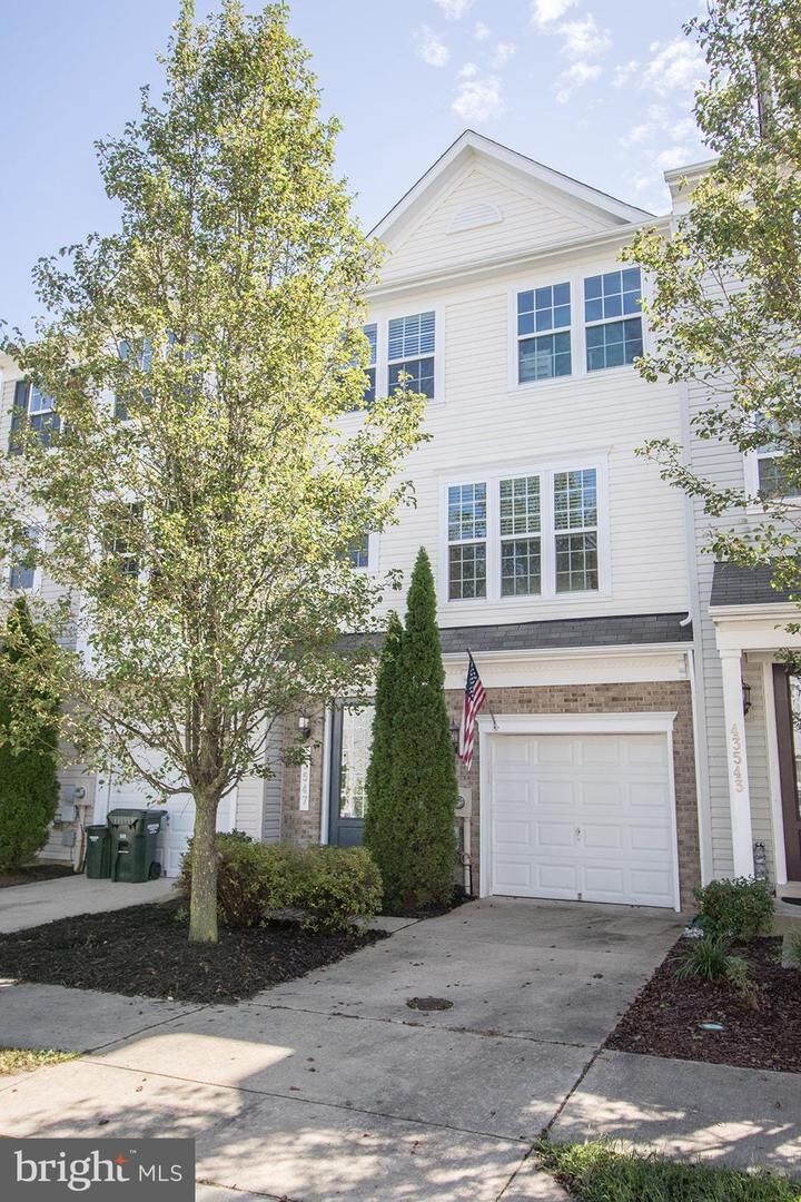 Property Photo:  43547 Wild Iris Street  MD 20619 