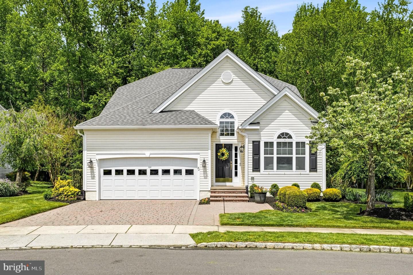 Property Photo: 42 Huxley Circle NJ 08053