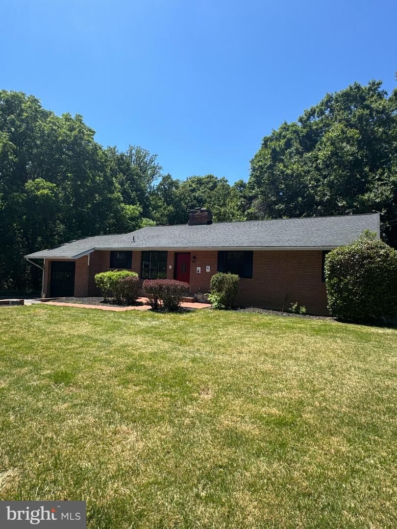 Property Photo:  5911 Lambert Drive  MD 20748 