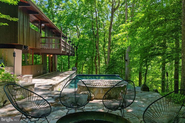 Property Photo:  1717 Westminster Way  MD 21401 